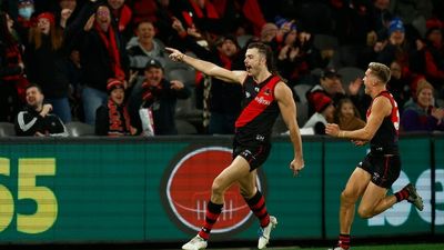 Essendon beat Gold Coast as Sam Draper steals the show, Melbourne and Hawthorn claim Sunday wins