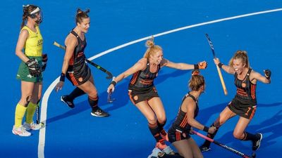 Hockeyroos lose Women's Hockey World Cup semi-final to The Netherlands 1-0, will face Germany in bronze medal playoff