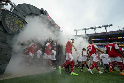 Arsenal defeats Everton in 2-0 win at M&T Bank Stadium
