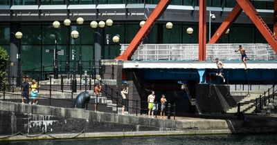 People are STILL swimming at Salford Quays despite yesterday's teen drowning tragedy