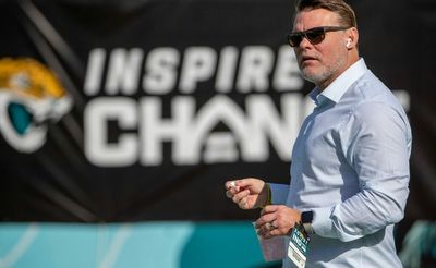 Colts’ Chris Ballard outside top-10 in GM rankings