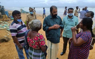 Sivankutty pledges support to sea erosion-hit families