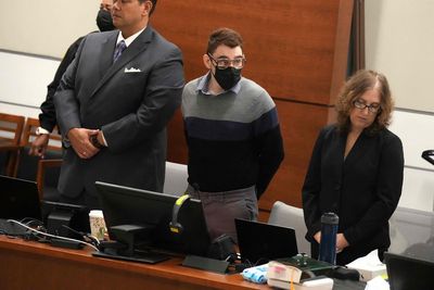 Parkland school shooting - live: Nikolas Cruz sentencing begins as jury deliberate on death penalty