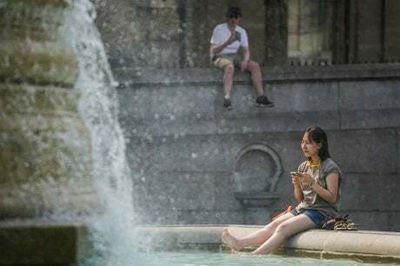 London weather latest LIVE: Heatwave brings London’s hottest day of year as 41C predicted tomorrow