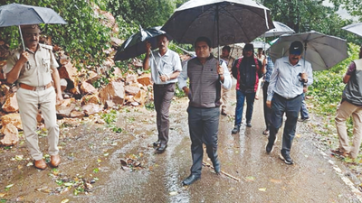 Karnataka: Fear of collapse prompts evacuation of 300 classrooms