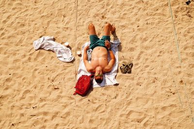 Train speed restrictions in place as Scotland swelters