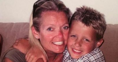 Heartbroken man turned to cocaine and gambling when mum died - now he's helping others