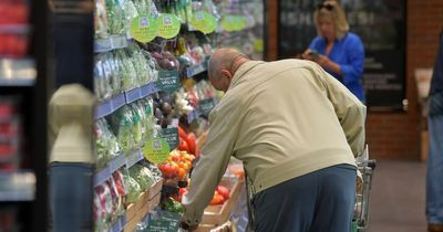 Marks & Spencer removes best-before dates on fruit and vegetables