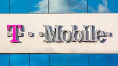 Will T-Mobile Regain Postpaid Phone Bragging Rights From AT&T?