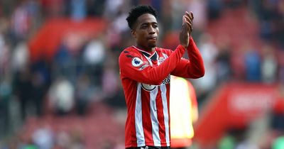 Man Utd told eye-watering Kyle Walker-Peters transfer price after Lisandro Martinez deal