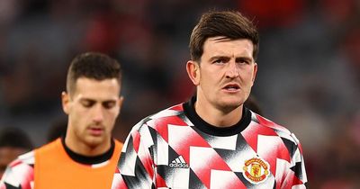 Harry Maguire furiously booed by Man Utd fans as Erik ten Hag decision questioned