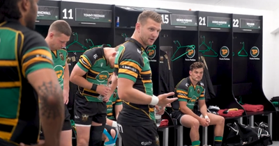 'Play with some f***ing freedom!' Rare footage shows what Dan Biggar is like in dressing room