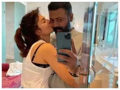 Here's how Jacqueline Fernandez got in touch with conman Sukesh Chandrasekhar who was locked up in Tihar jail