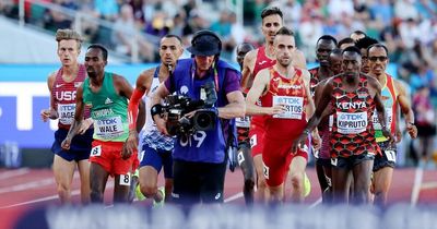 Cameraman creates chaos during steeplechase final at World Championships