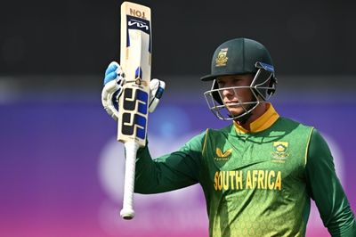 Van der Dussen ton leads South Africa to 333-5 in Stokes's farewell ODI