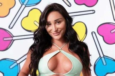 Love Island’s Coco Lodge reveals Islanders secretly use their phones ‘under the duvet’ to communicate