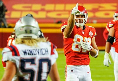Chiefs TE Travis Kelce named NFL’s top tight end by Touchdown Wire