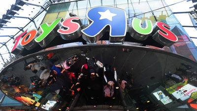Toys R Us is making another comeback — this time in Macy's stores