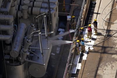 A transformer fire at Hoover Dam was quickly extinguished