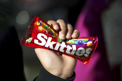 Skittles "unfit" for humans: lawsuit