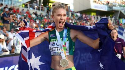 Australia's Eleanor Patterson wins gold medal in World Athletics Championships women's high jump final