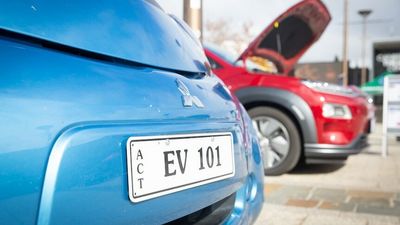 ACT's electric vehicle strategy to overhaul registration fees for Canberra car owners