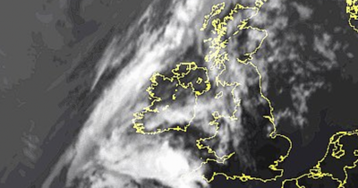 Ireland weather: Met Eireann give chance on edge of UK's 40C heat reaching Ireland as dry and sunny spells remain