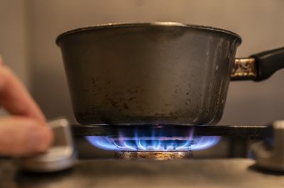 Thousands more low-income households in Wales eligible for winter fuel payment