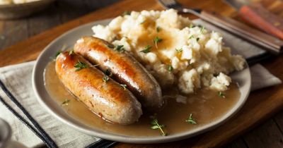 Cancer risk increased by eating sausages, pies, chocolate and cheese in men