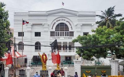 Madras High Court orders handing over of AIADMK headquarters keys to Edappadi K. Palaniswami
