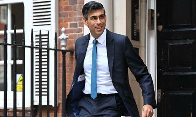 Sunak accused of ‘economic illiteracy’ over pledge to block onshore windfarms