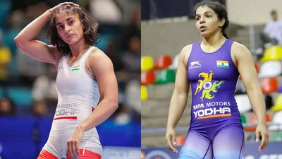 Weak CWG field is perfect opportunity for Vinesh Phogat and Sakshi Malik to regain lost touch