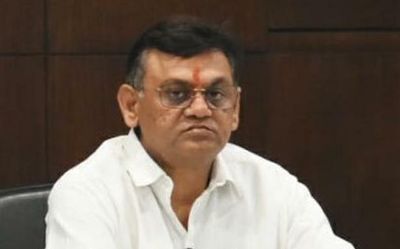 Alleging discrimination, Dalit Minister resigns from Yogi Adityanath government