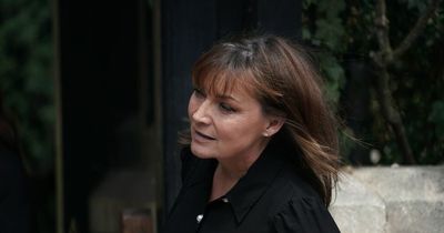 Lorraine Kelly arrives for Deborah James' funeral today alongside mourners