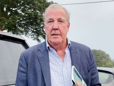 Jeremy Clarkson announces death of ‘big pig’ and declares that global warming is ‘over’ after UK heatwave