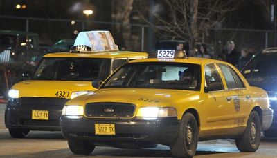 Lightfoot proposes temporary fuel surcharge on taxi fares