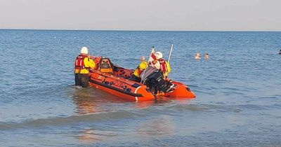 Huge rescue operation sparked on Irish beach after young kid reported missing