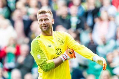 Artur Boruc pulls on Celtic shirt again and Hoops fans are loving it