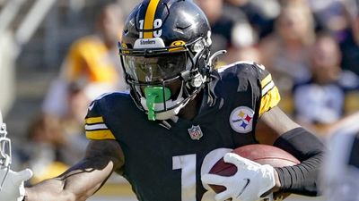 Steelers WR Diontae Johnson shut out of Top 16 NFL receivers