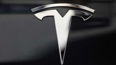 Jury Finds Tesla Just 1% Liable For Fatal Crash That Killed Teens