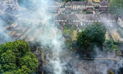 UK must learn to live with extreme weather, says cabinet minister