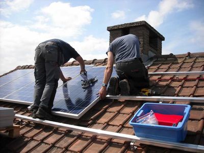 Calls to regulate solar energy disputes