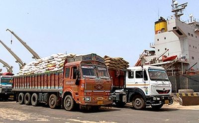 Speeding truck mows down policeman in Gujarat