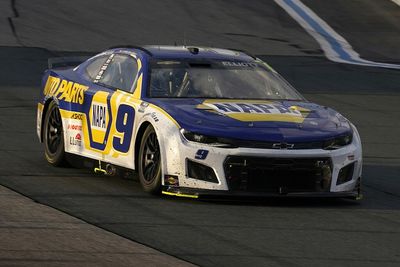 NAPA inks contract extension with Hendrick and Chase Elliott