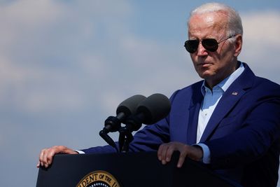 Biden unveils steps on climate, but no ’emergency’ designation
