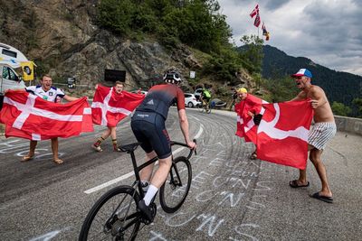 What it feels like to ride up a Tour de France mountain