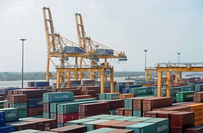 Shippers shrug at Myanmar loan rule