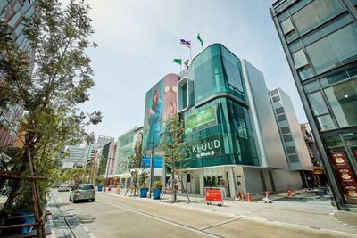 Siam Square hosts new green building