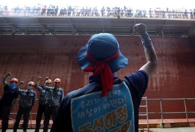 South Korea shipyard workers willing to end strike if lawsuits dropped