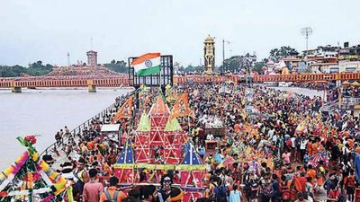 ‘Dak kanwars’ pour in, heavy vehicles stopped in Haridwar